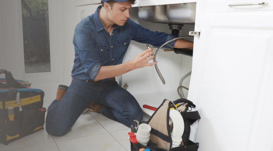 Local expert plumbing services in Ozona, TX